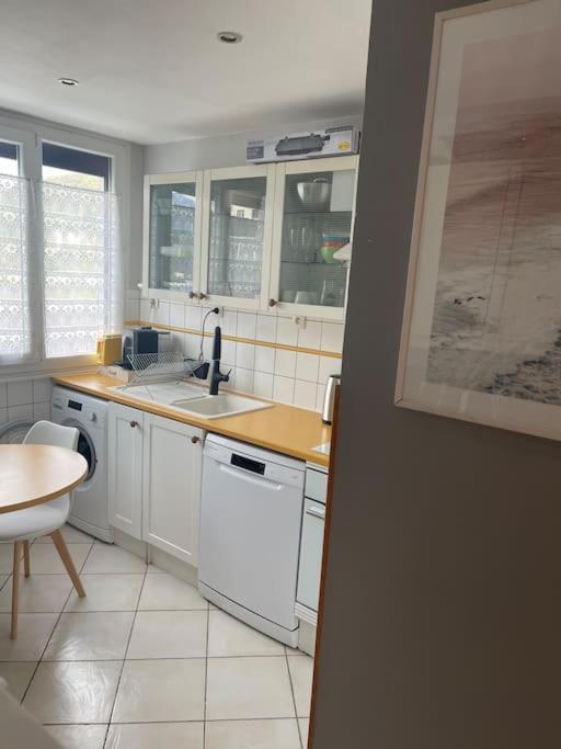 Appartement Entier Climatise - Parking Prive แซ็ง-มาร์ตอน-ดิแฮส์ ภายนอก รูปภาพ